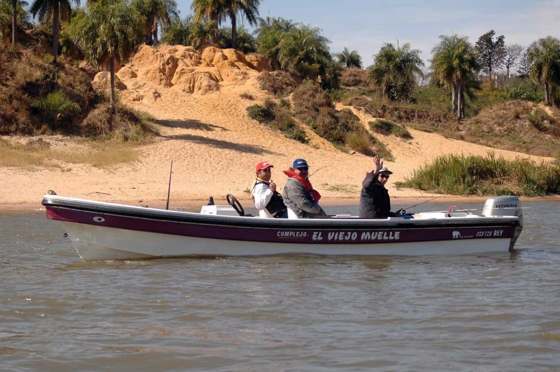 Pesca en el Río Paraná, Bella Vista, Corrientes