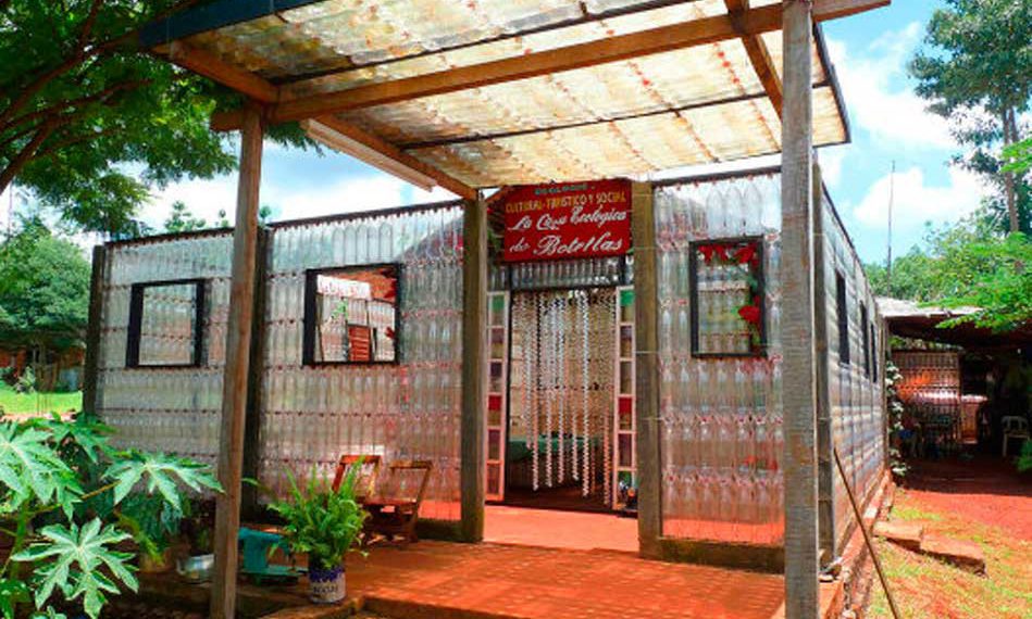 La Casa de las Botellas, Puerto Iguazú - excursioneseniguazu.com.ar