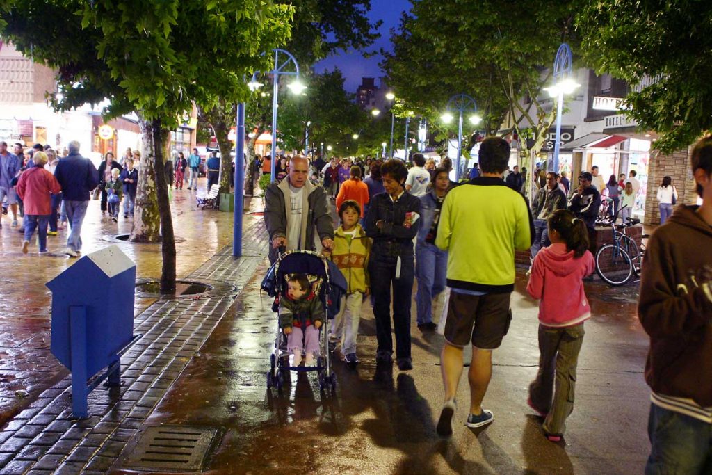 Paseo Peatonal de Miramar, Turismo MGA