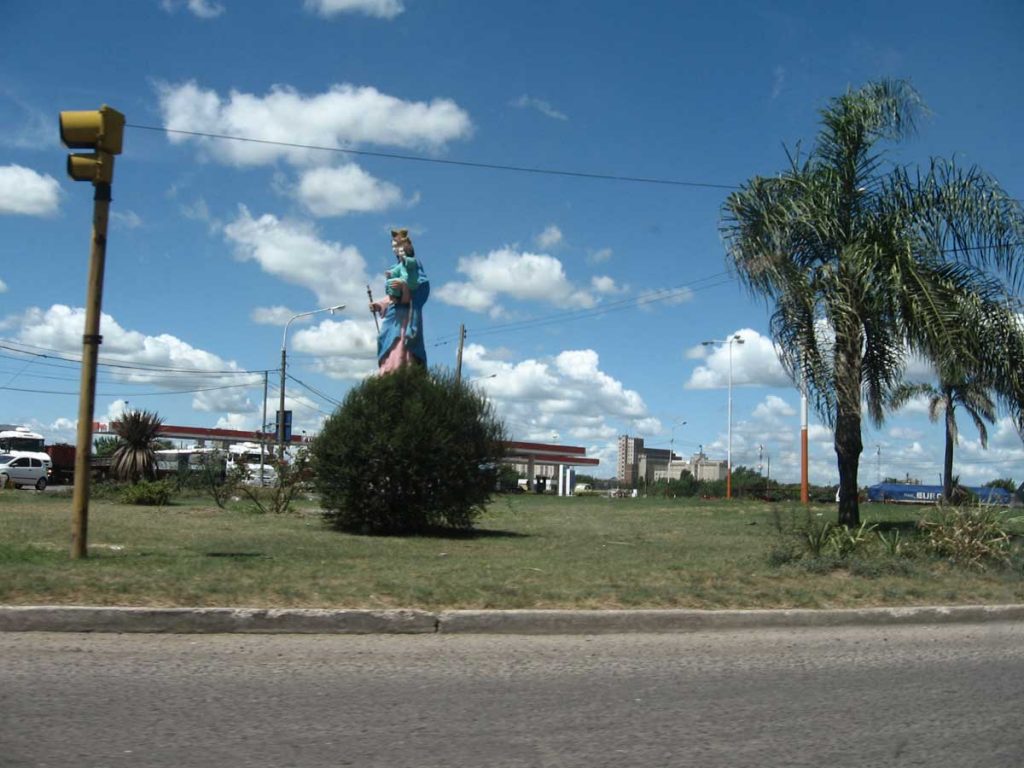 Entrada de San Nicolás de los Arroyos