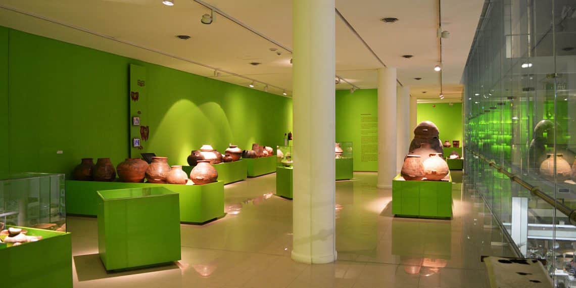 Museo de Ciencias Antroológicas y Naturales - CCB - wikicommons - Gergas