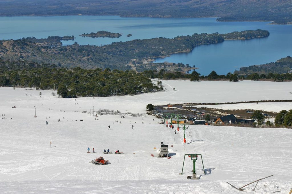Batea Mahuída, Ski, Villa Pehuenia, Neuquén - foto: Diego Poy