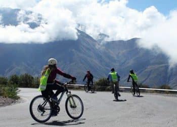 Mountain Bike en la Cuesta del Obispo, Salta - Overland Salta