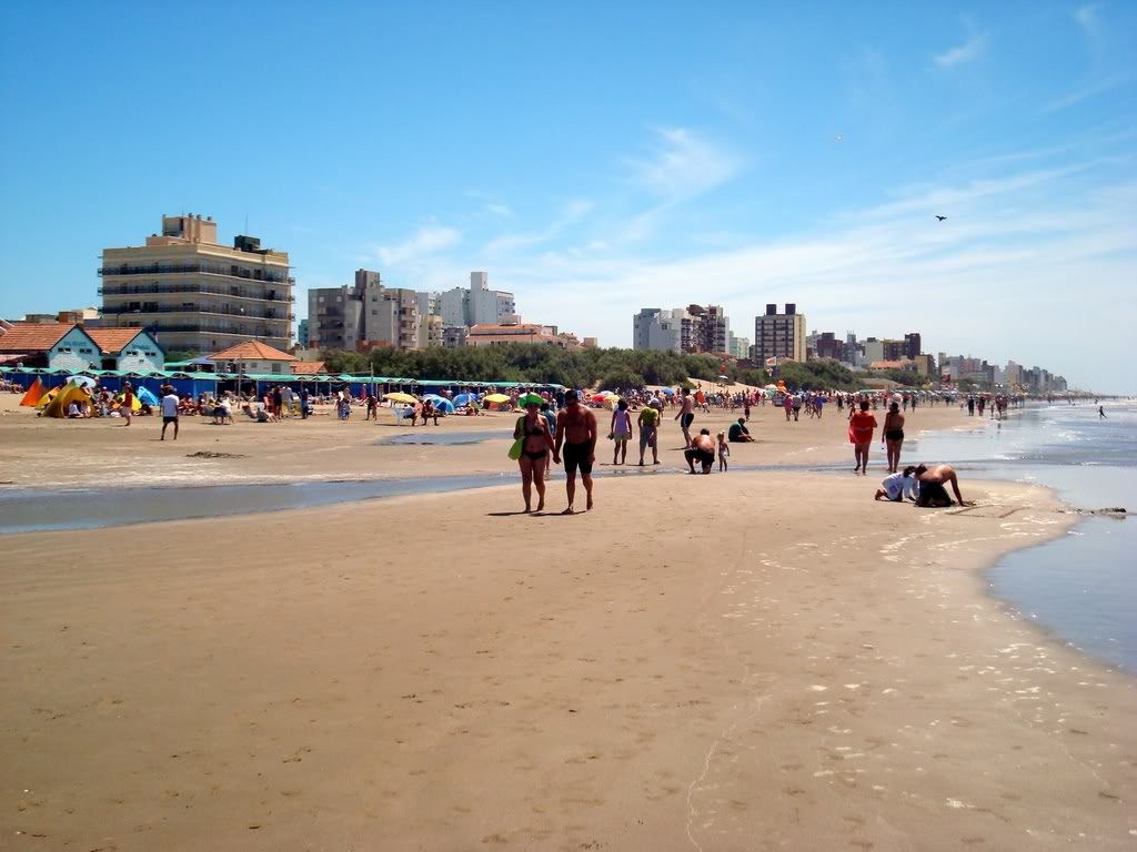 Playa de San Bernardo, costa Atlántica, Buenos Aires