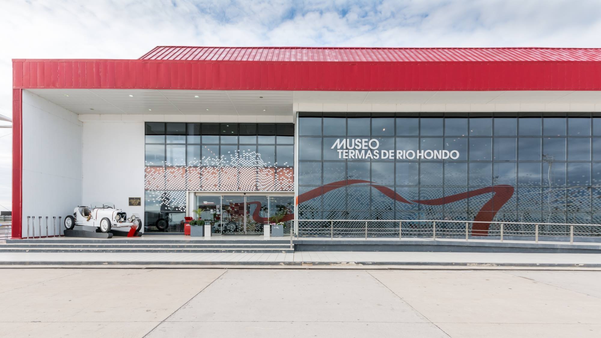 Museo Del Automóvil Termas De Río Hondo Tripin Argentina