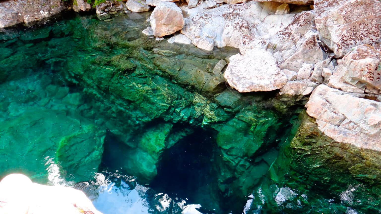 Por qué Cajón del Azul es un aventura imperdible en El Bolsón | Mitica ...