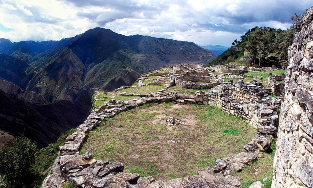 Fortaleza de Kuélap, Perú